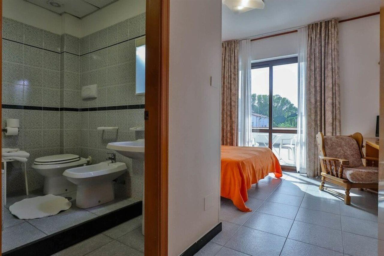 Hotel Delfa Paestum Exterior photo